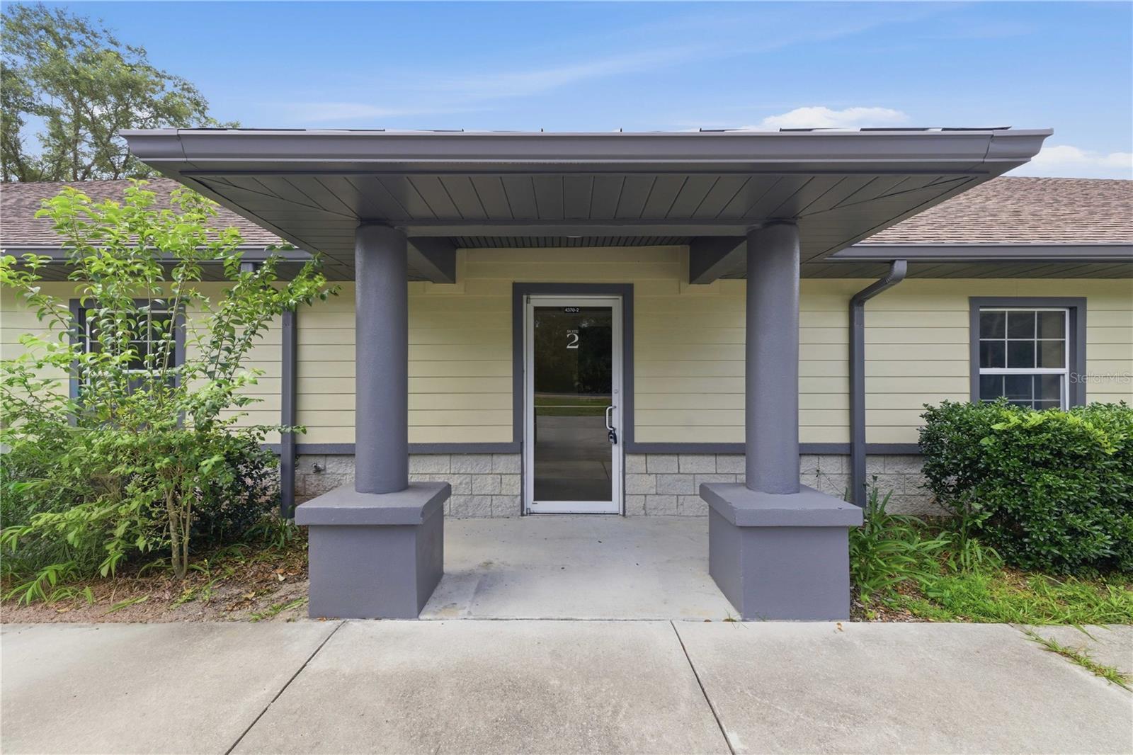 35TH STREET INDUST COMPLEX - Commercial Lease