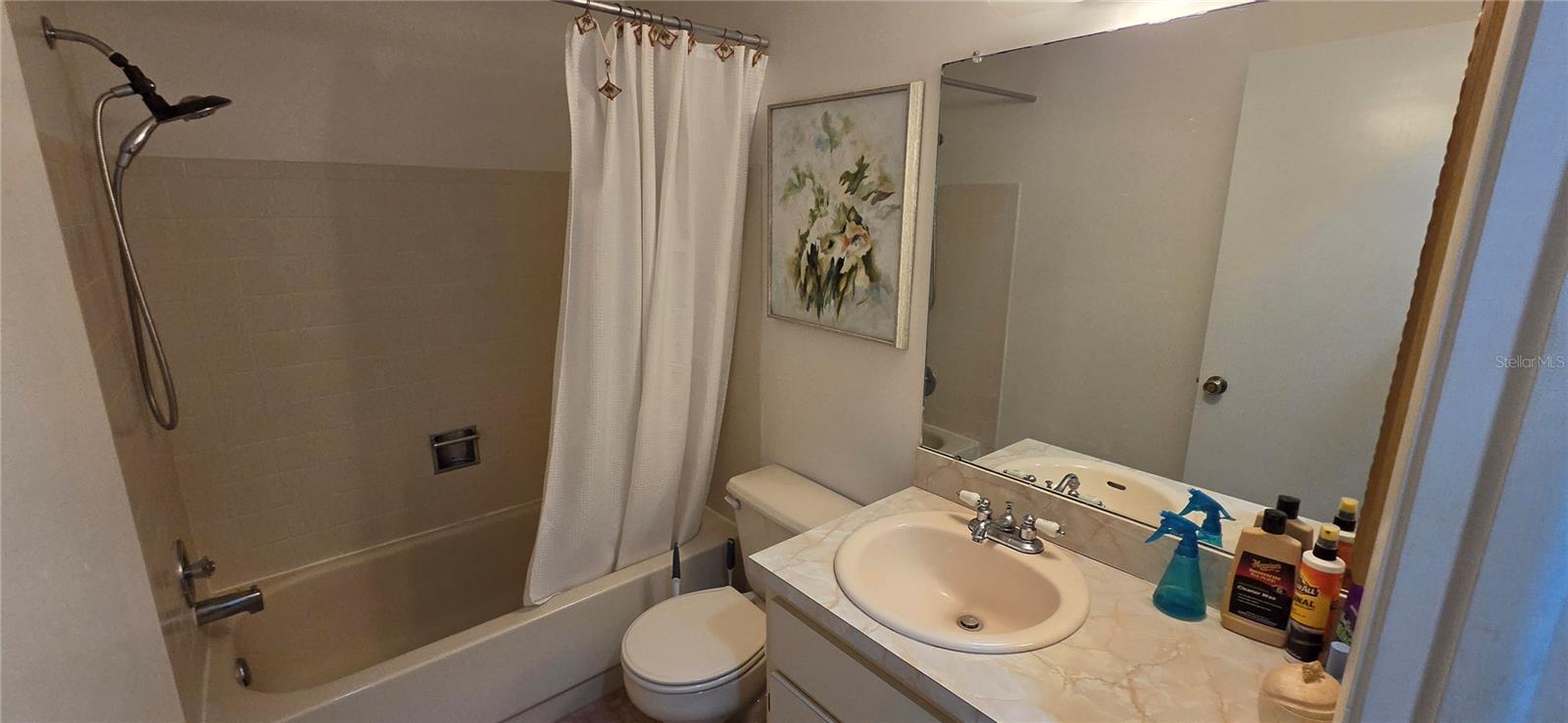 VILLAGE WOODS CONDO PH 03 - Residential