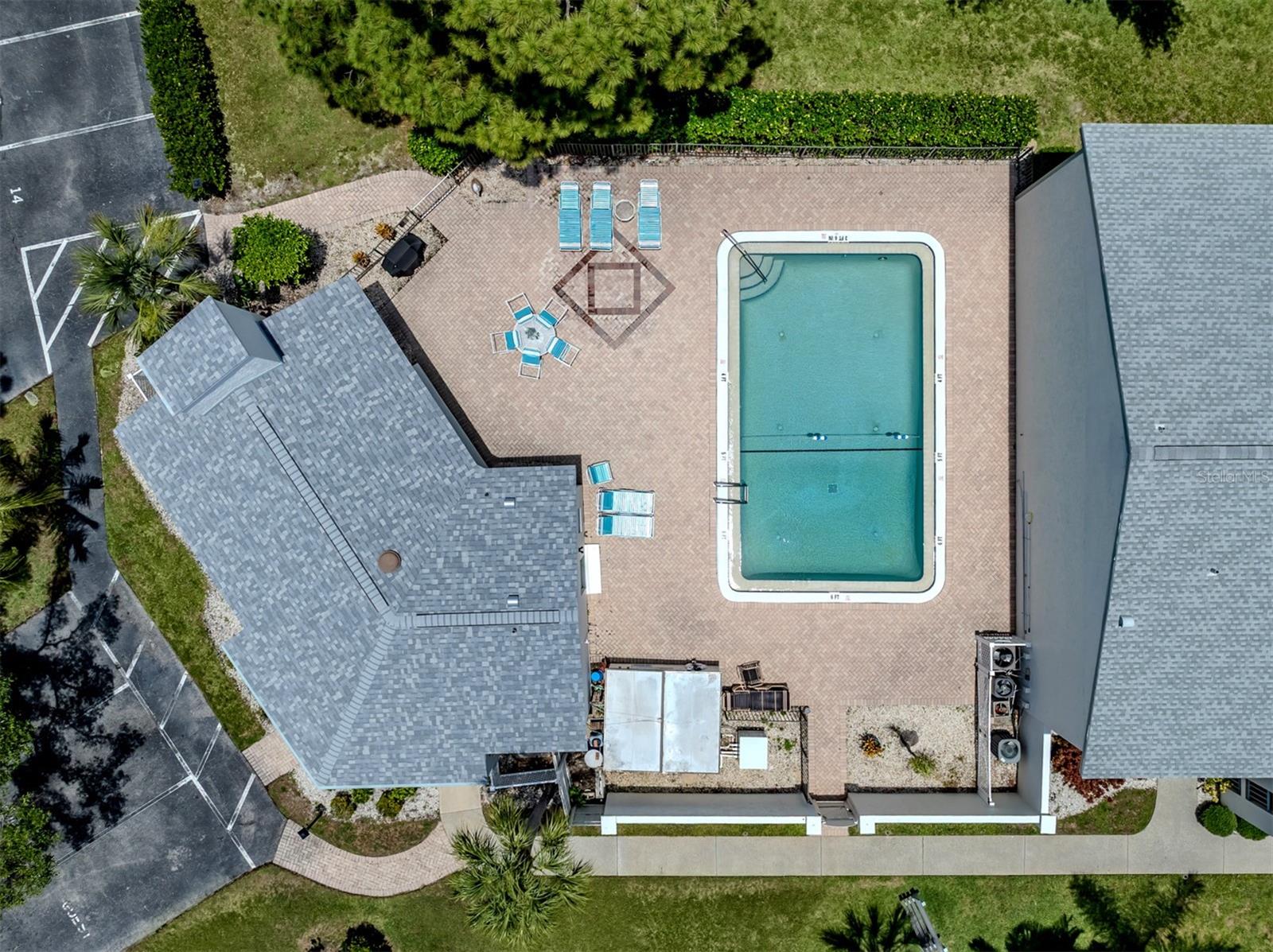 MANASOTA BEACH GRDS III - Residential
