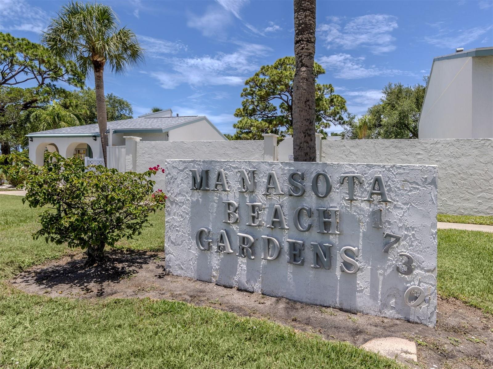 MANASOTA BEACH GRDS III - Residential
