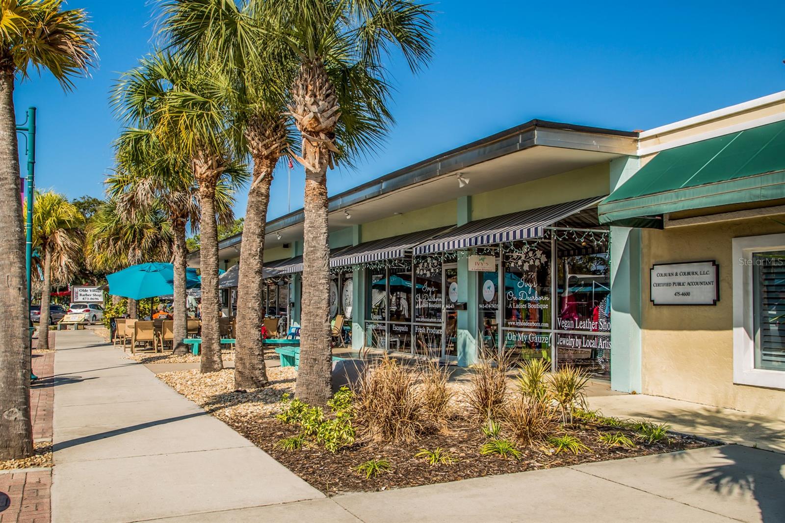 MANASOTA BEACH GRDS III - Residential