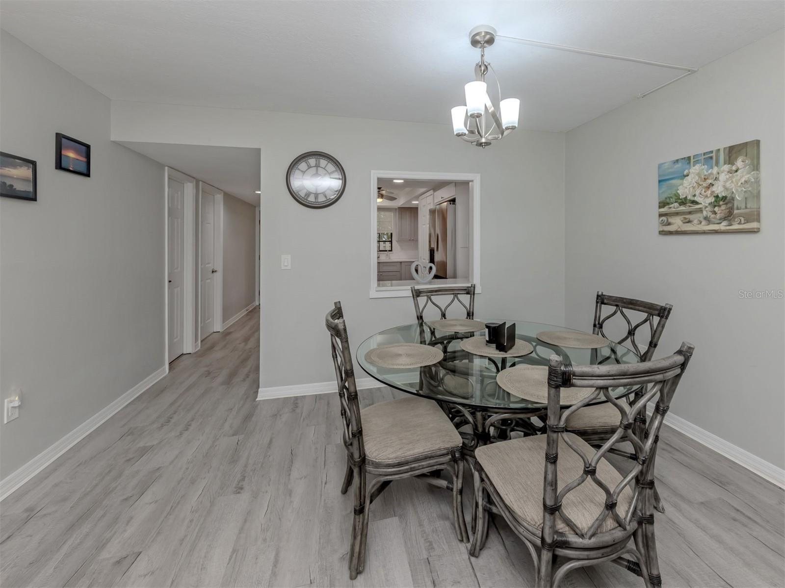 MANASOTA BEACH GRDS III - Residential