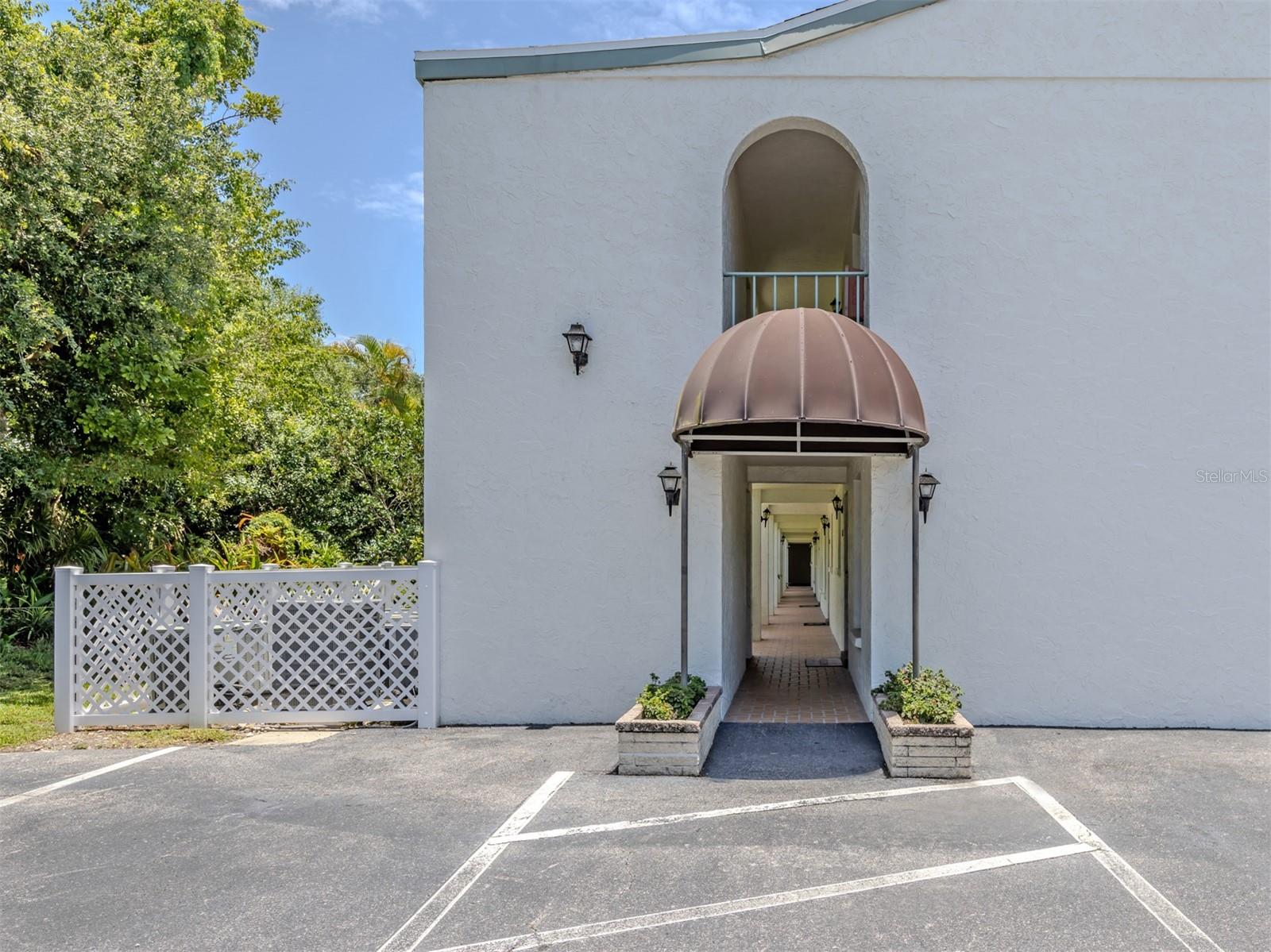 MANASOTA BEACH GRDS III - Residential