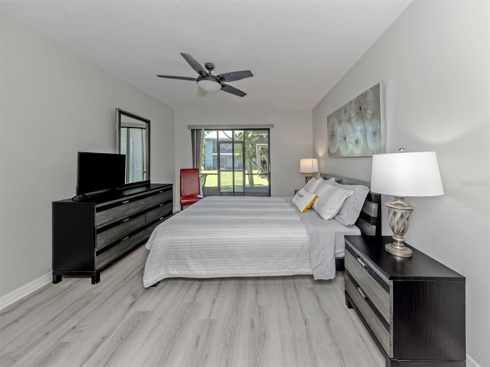 MANASOTA BEACH GRDS III - Residential