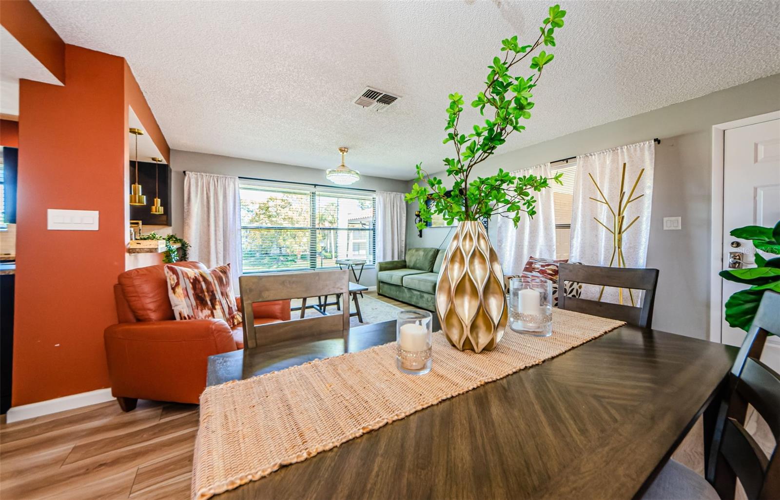 HAMMOCK PINE VILLAGE - Residential Lease