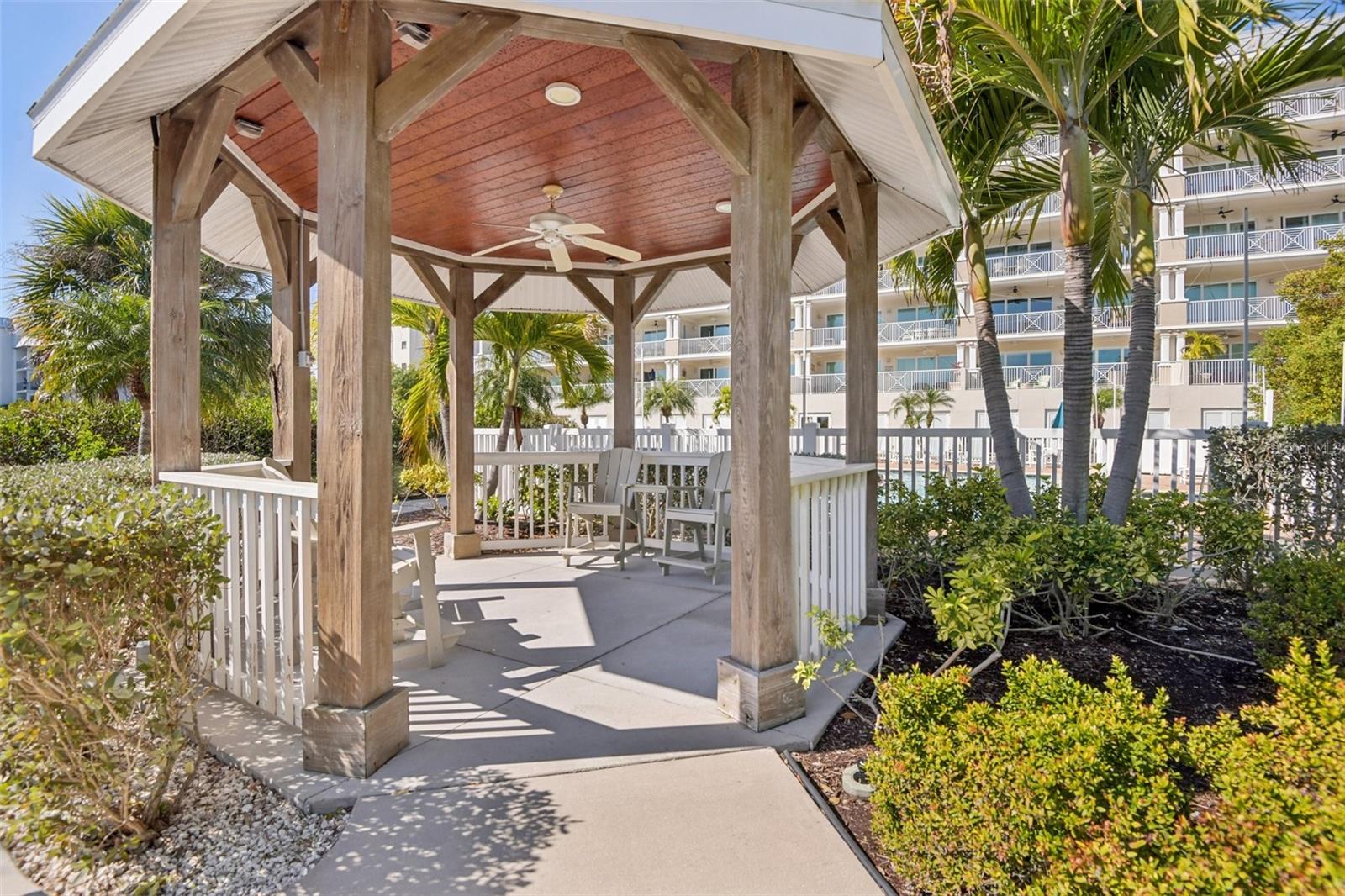 DOLPHIN KEY CONDO - Residential