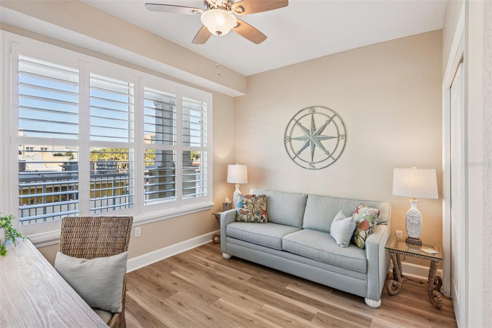 DOLPHIN KEY CONDO - Residential