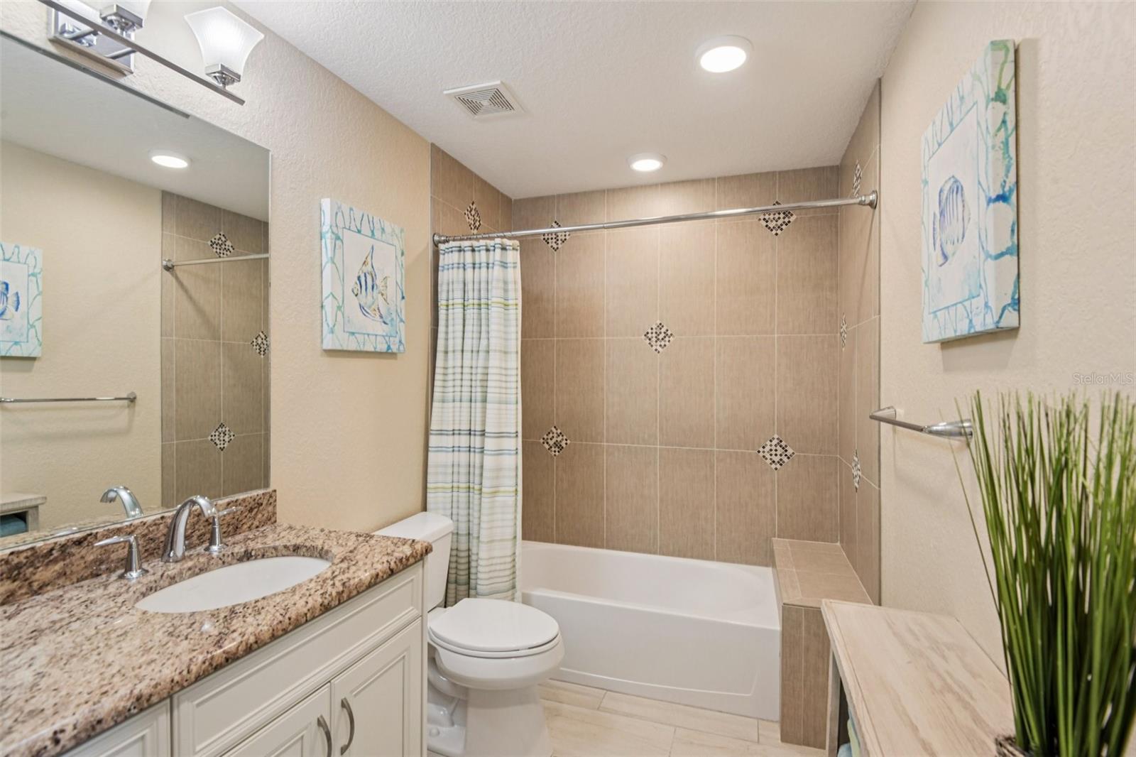 DOLPHIN KEY CONDO - Residential