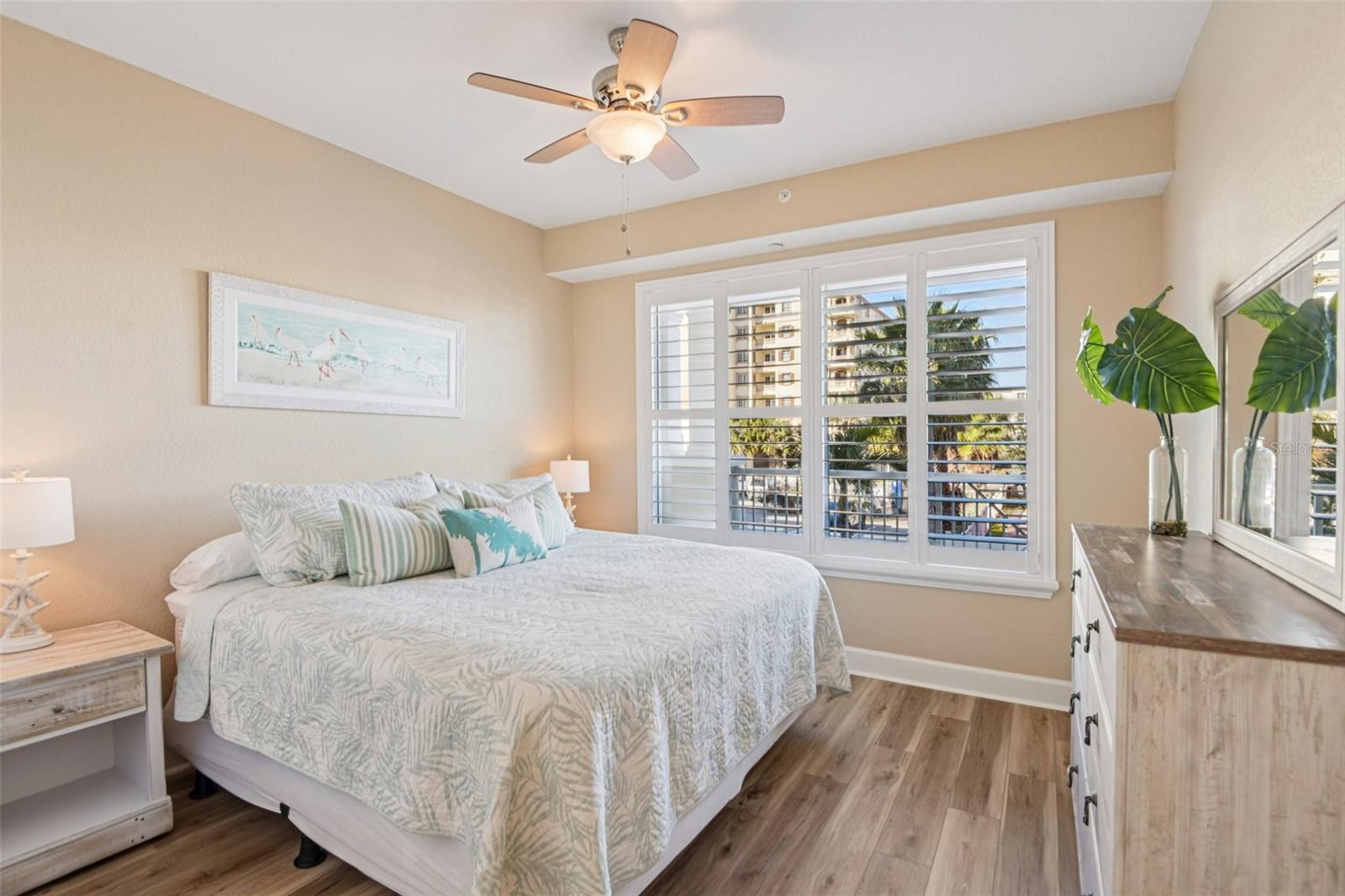 DOLPHIN KEY CONDO - Residential
