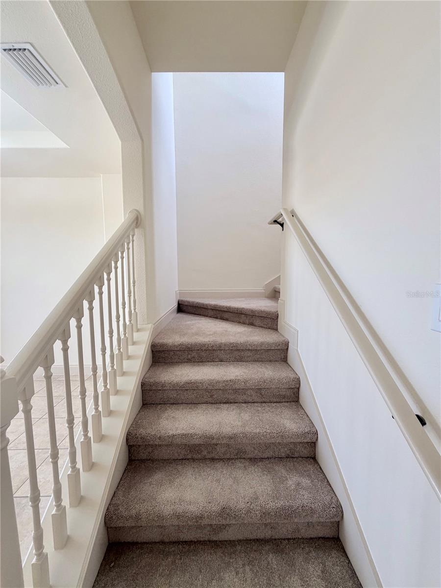 TIERRA DEL SOL - Residential Lease