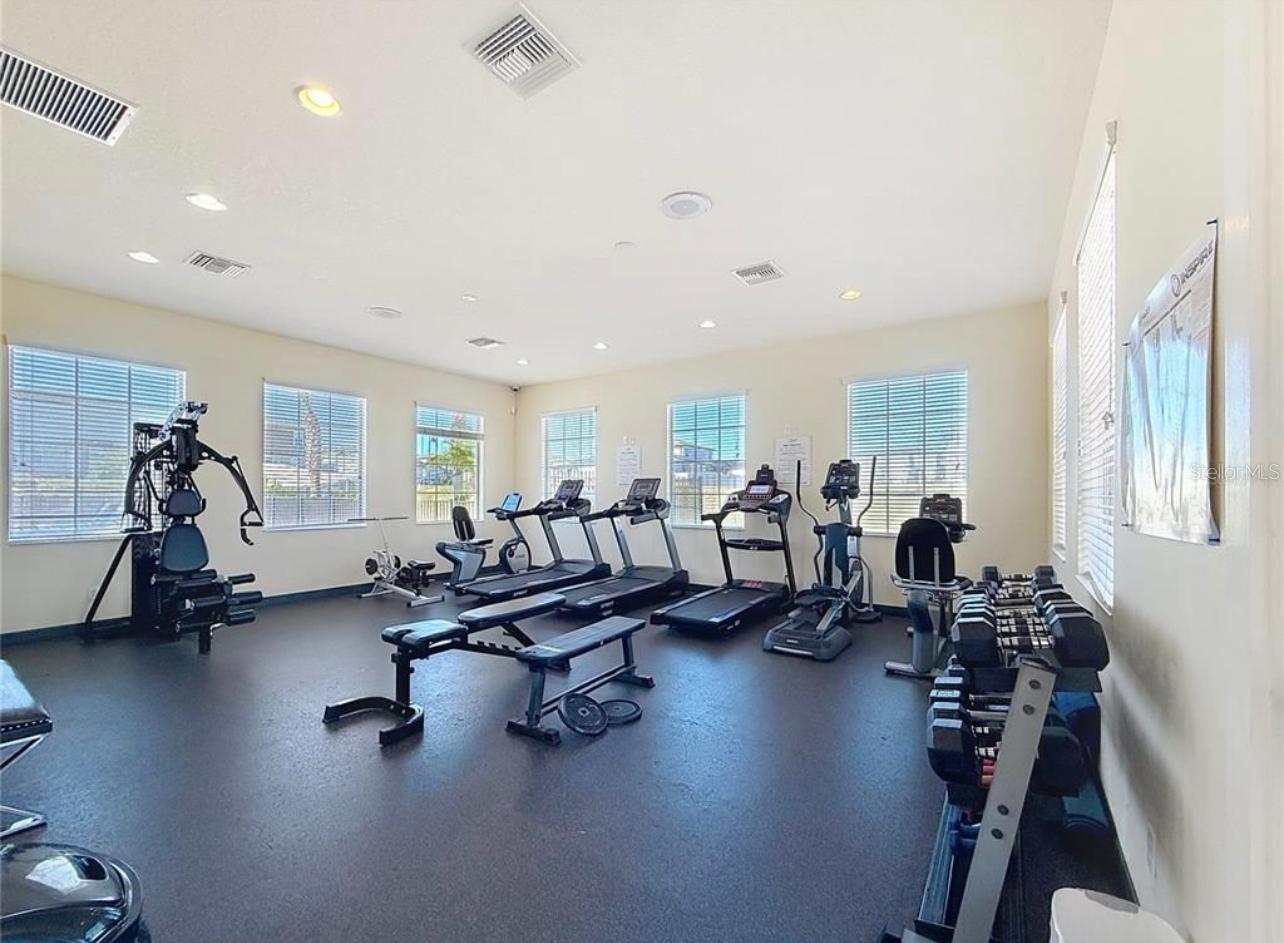 TIERRA DEL SOL - Residential Lease