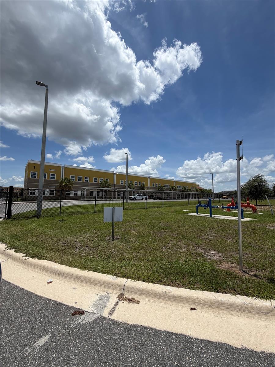 TIERRA DEL SOL - Residential Lease