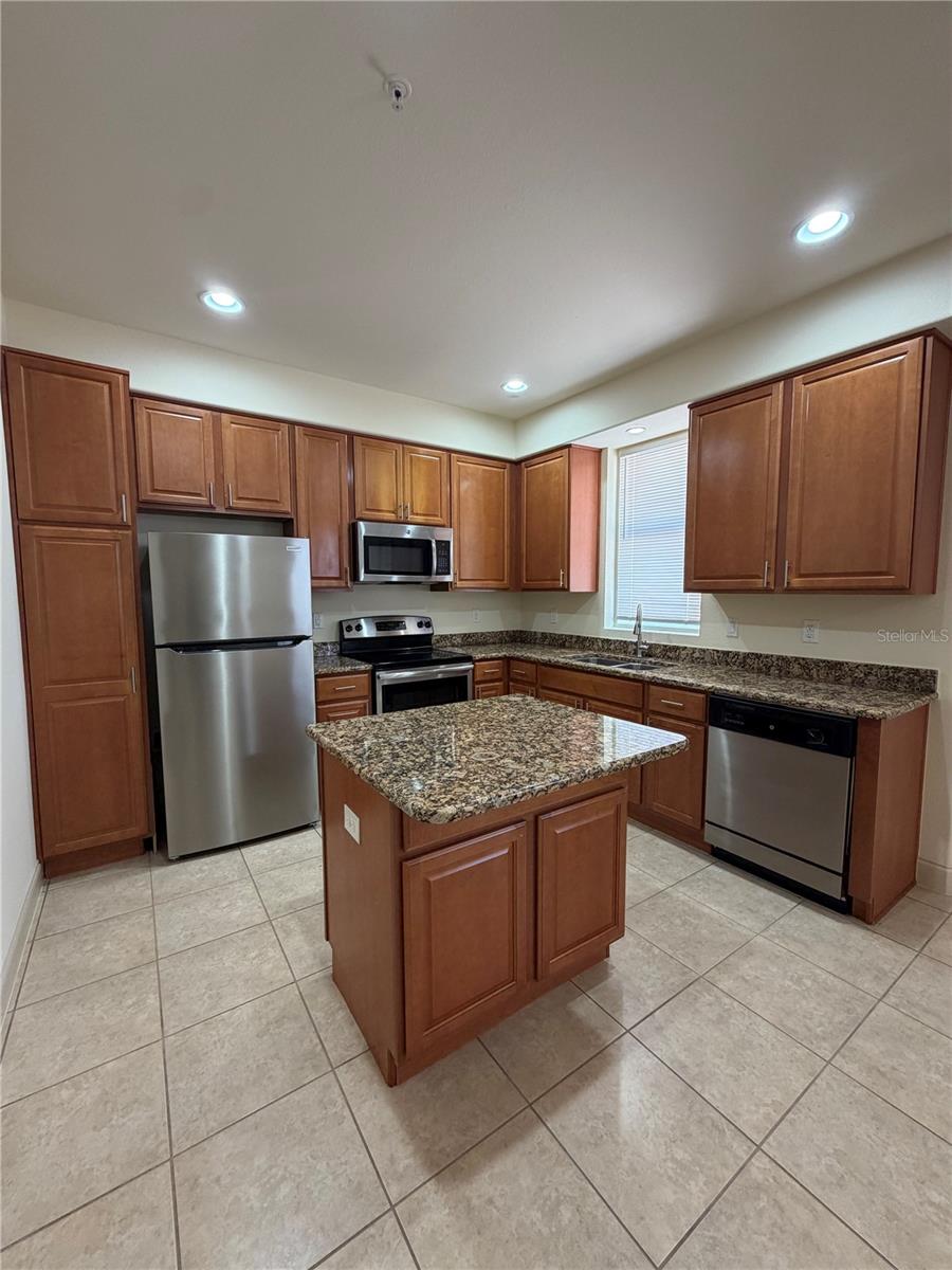 TIERRA DEL SOL - Residential Lease