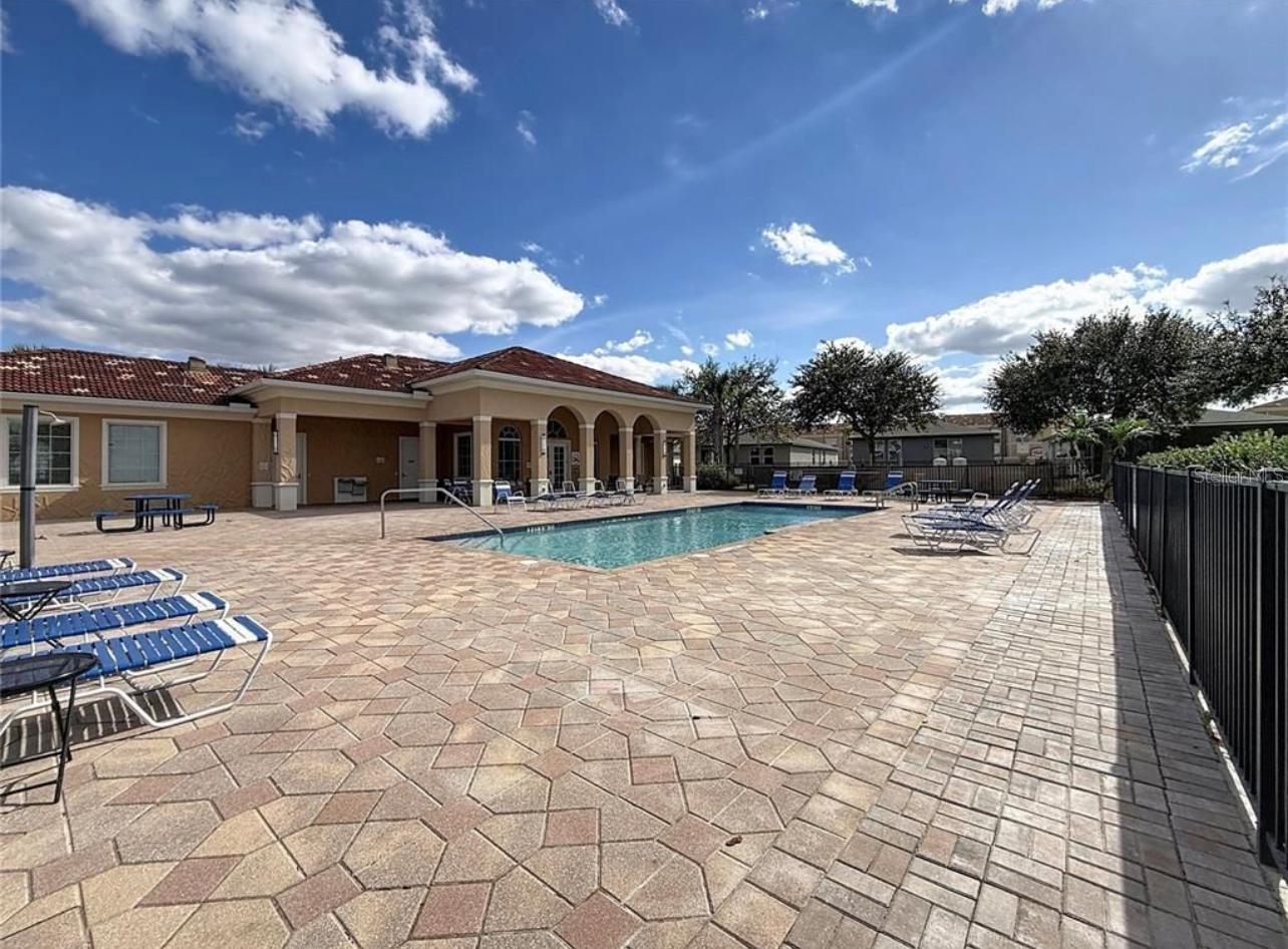 TIERRA DEL SOL - Residential Lease