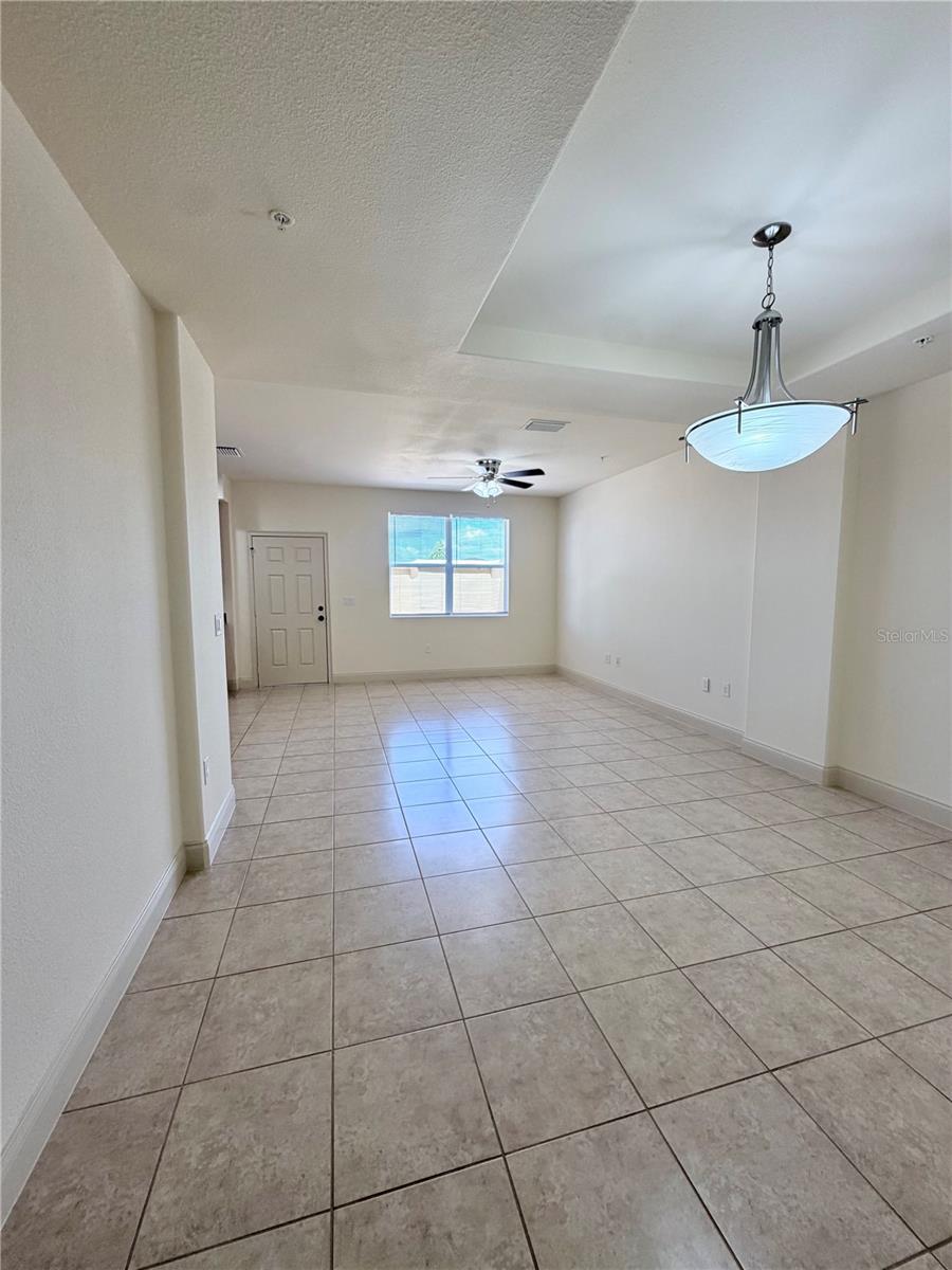 TIERRA DEL SOL - Residential Lease