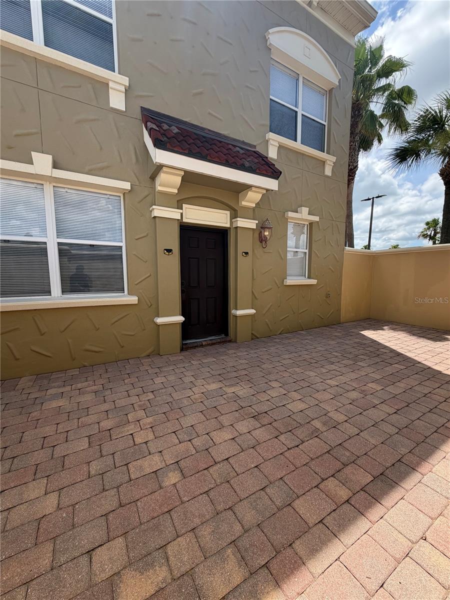 TIERRA DEL SOL - Residential Lease