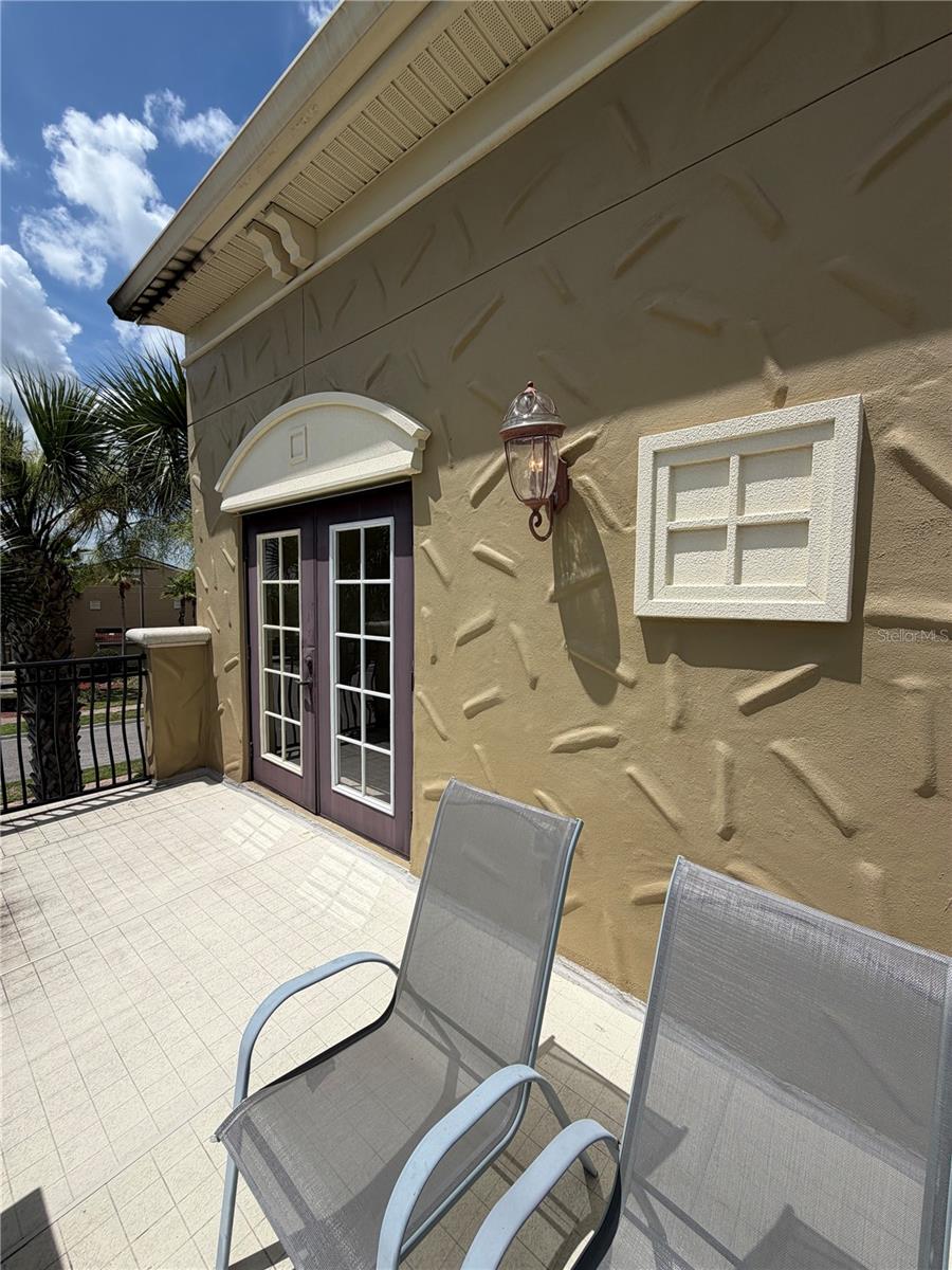 TIERRA DEL SOL - Residential Lease