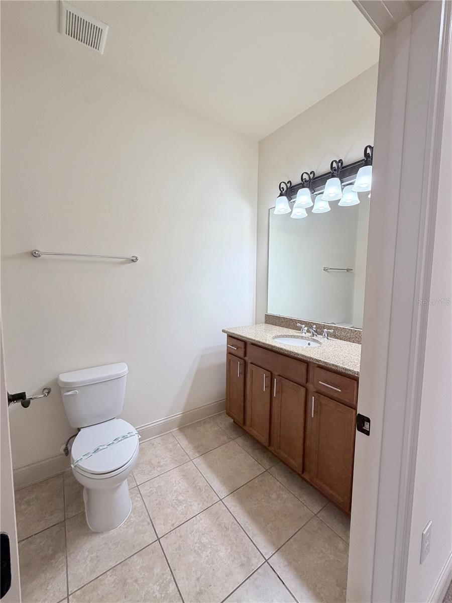 TIERRA DEL SOL - Residential Lease