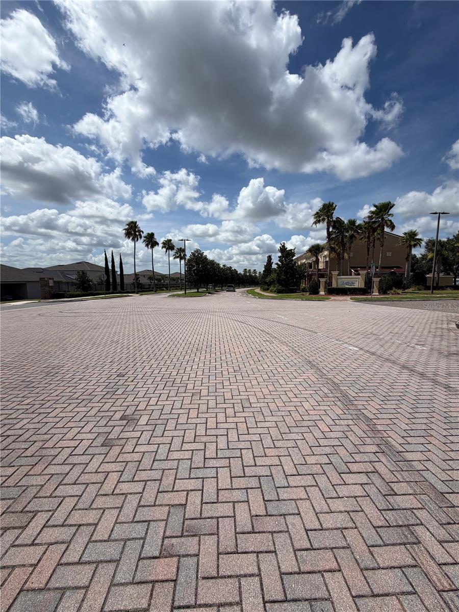 TIERRA DEL SOL - Residential Lease