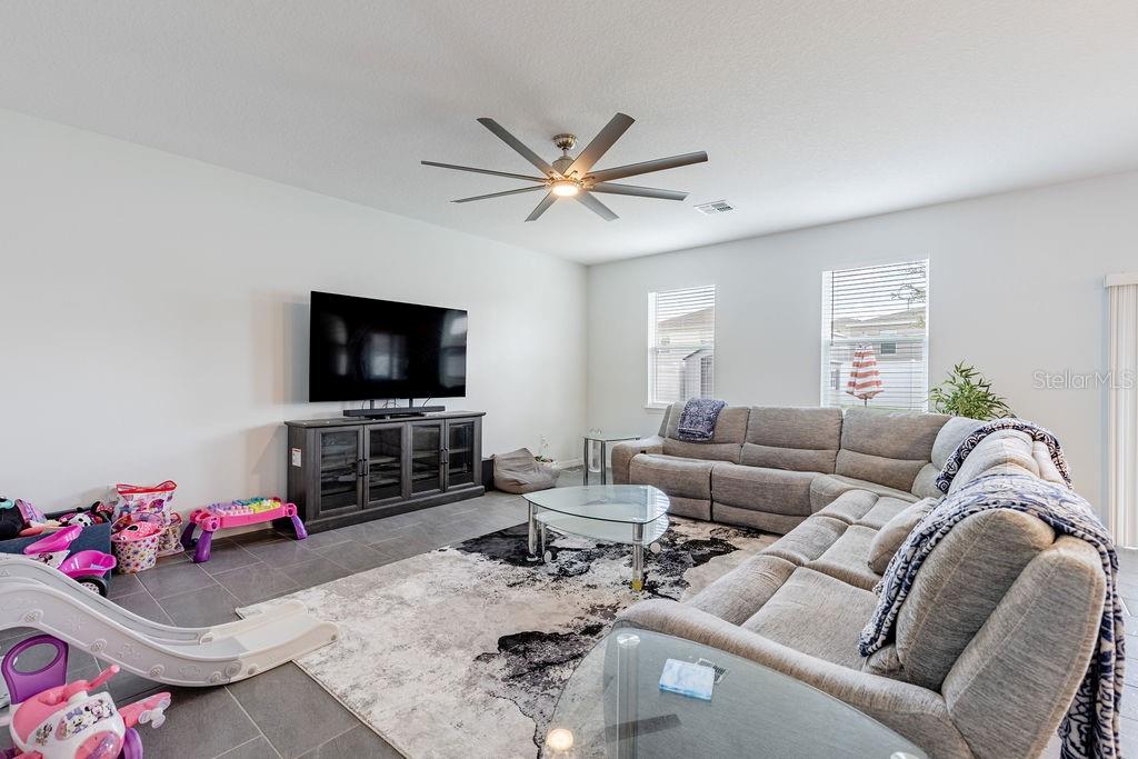 LAKE DENHAM ESTATES - Residential
