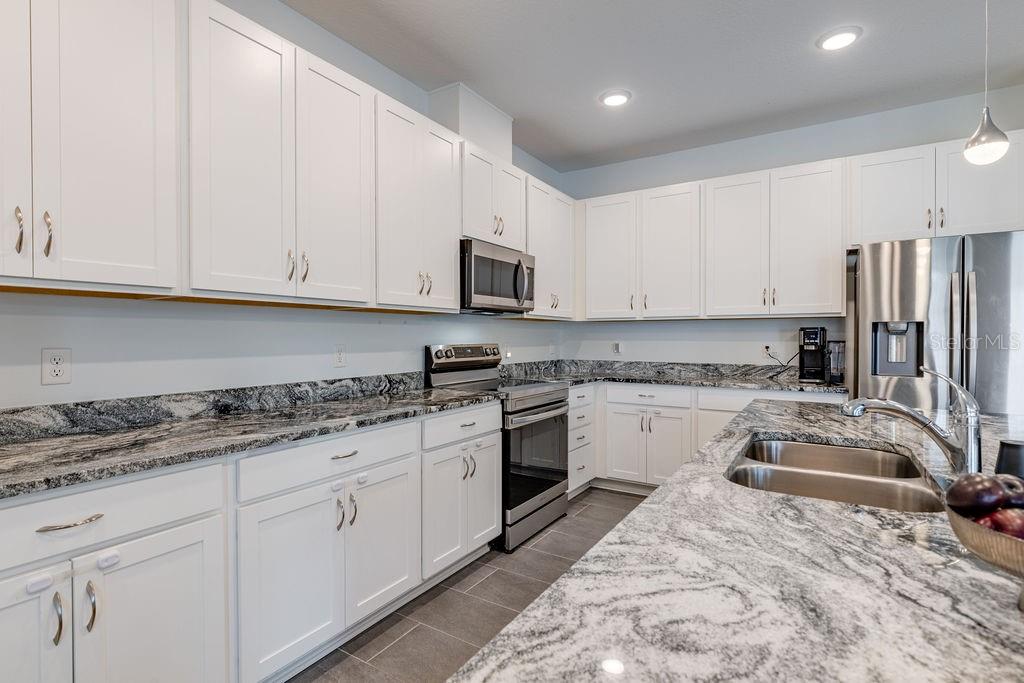 LAKE DENHAM ESTATES - Residential