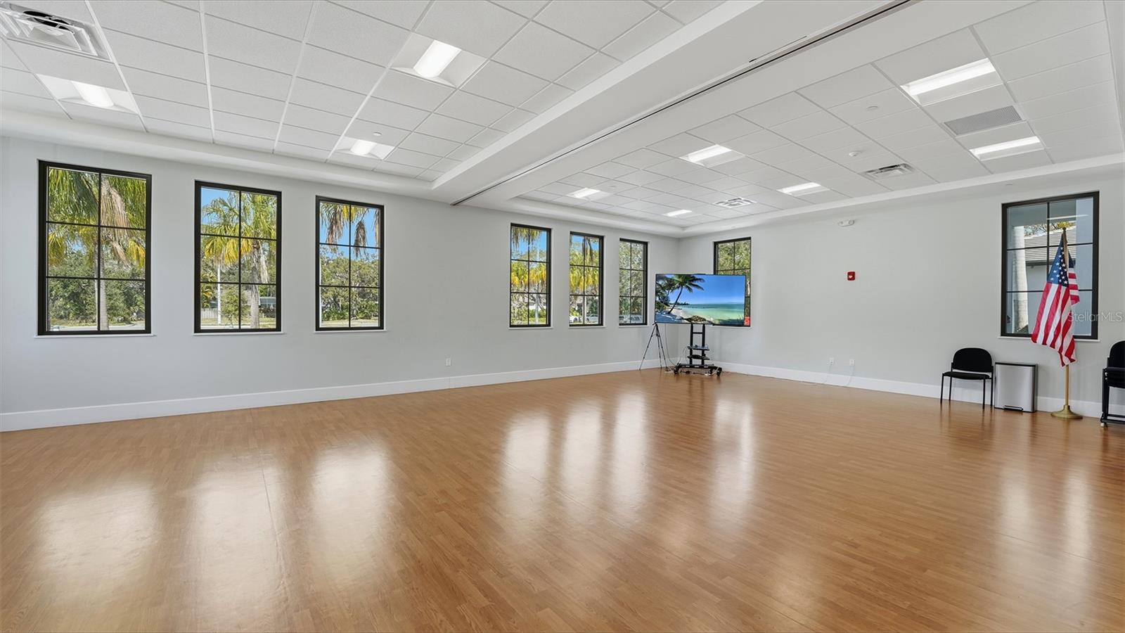 HUNTINGWOOD - Residential