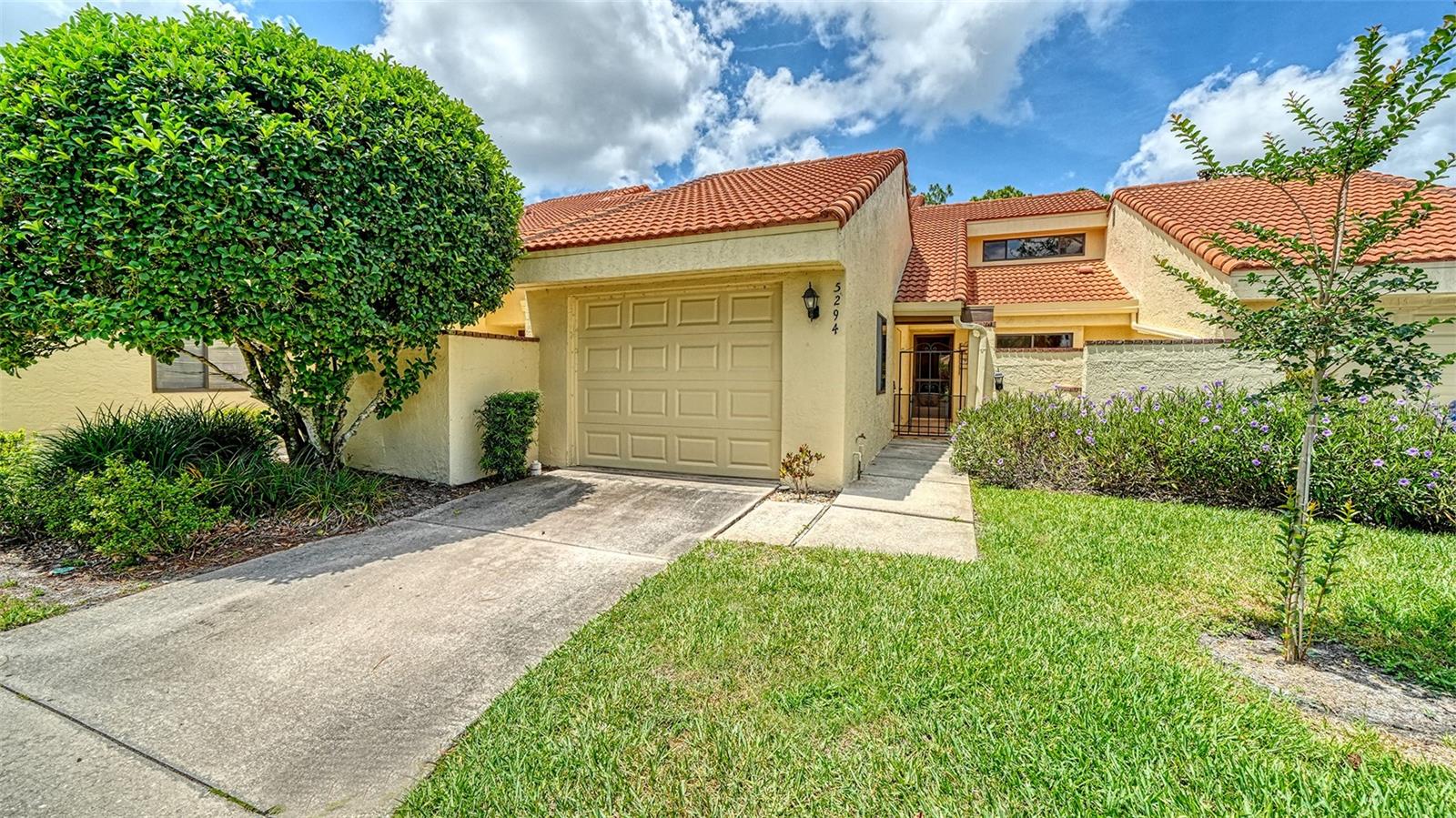 HUNTINGWOOD - Residential