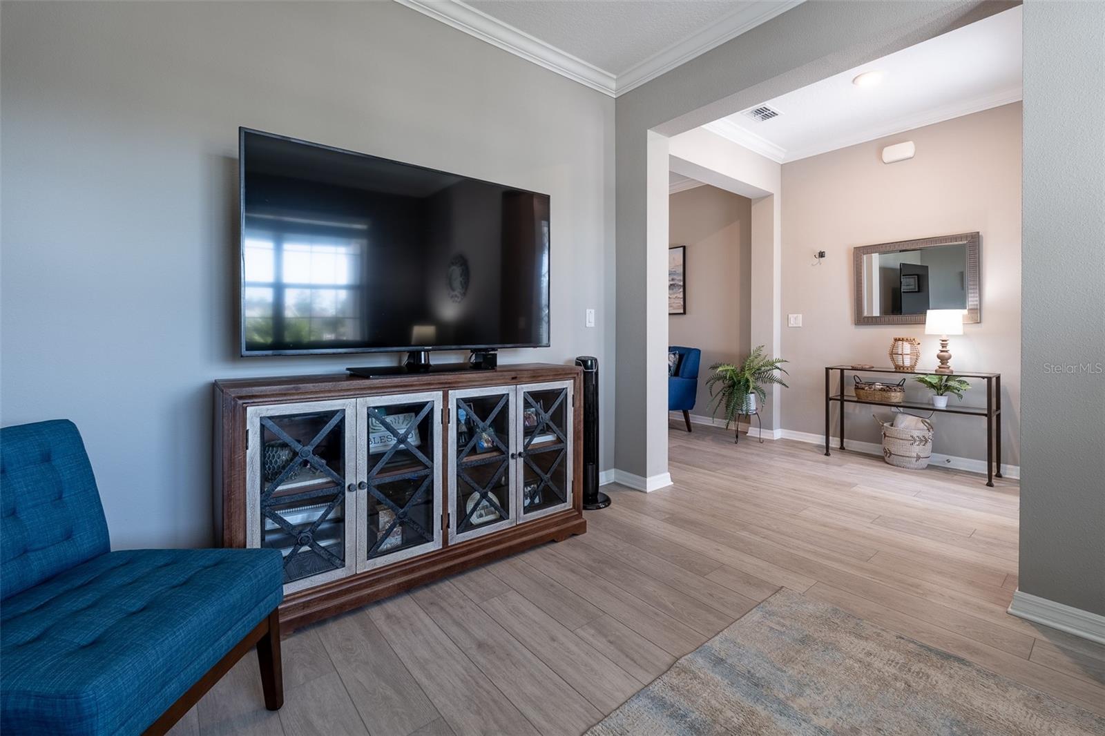 ON TOP THE WORLD AVALON PH 7 - Residential