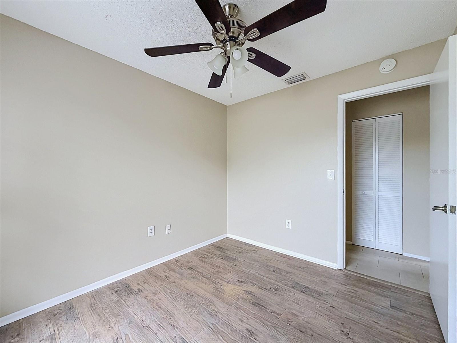 LAKEWOOD ESTATES - Residential