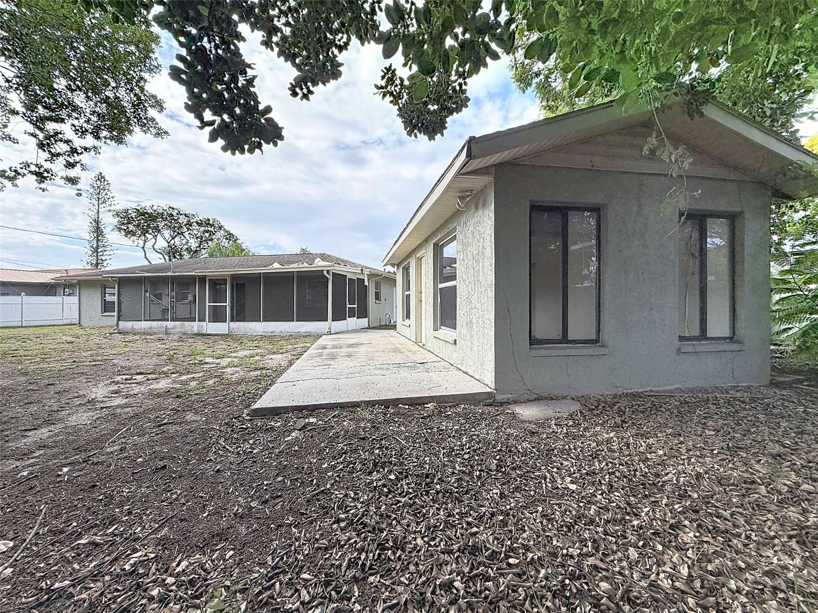LAKEWOOD ESTATES - Residential