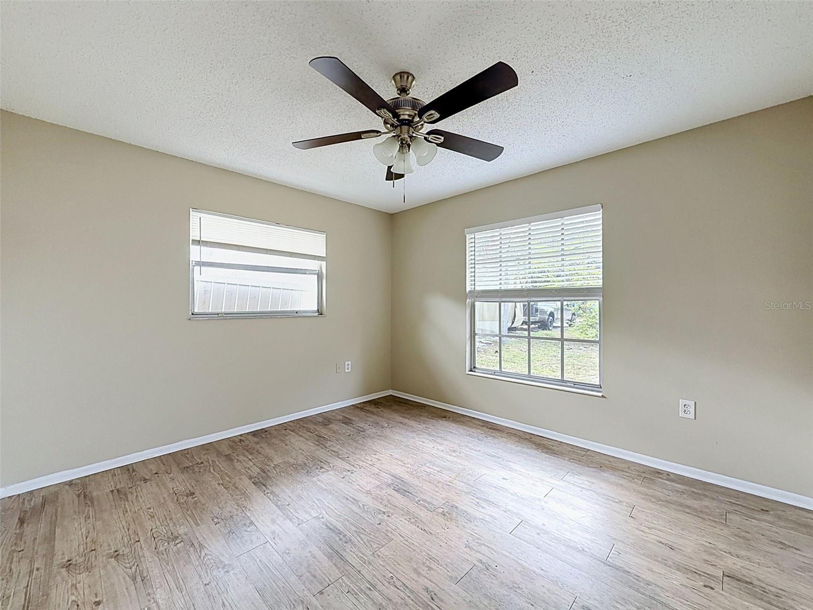 LAKEWOOD ESTATES - Residential