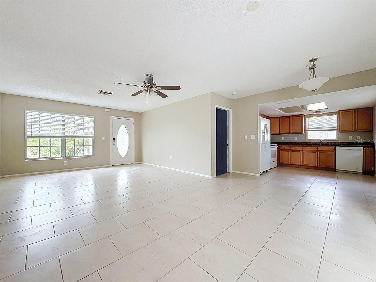 LAKEWOOD ESTATES - Residential