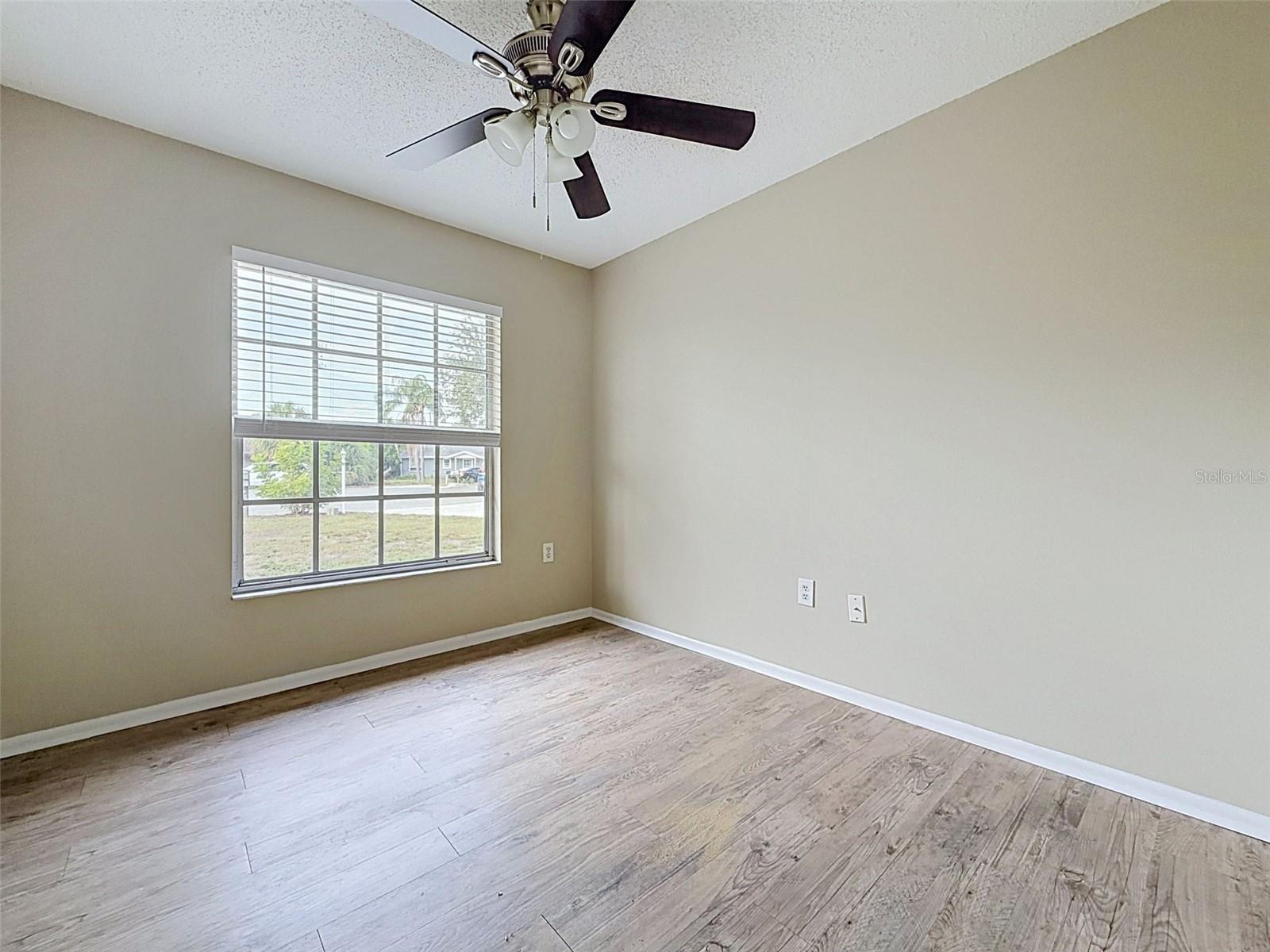 LAKEWOOD ESTATES - Residential