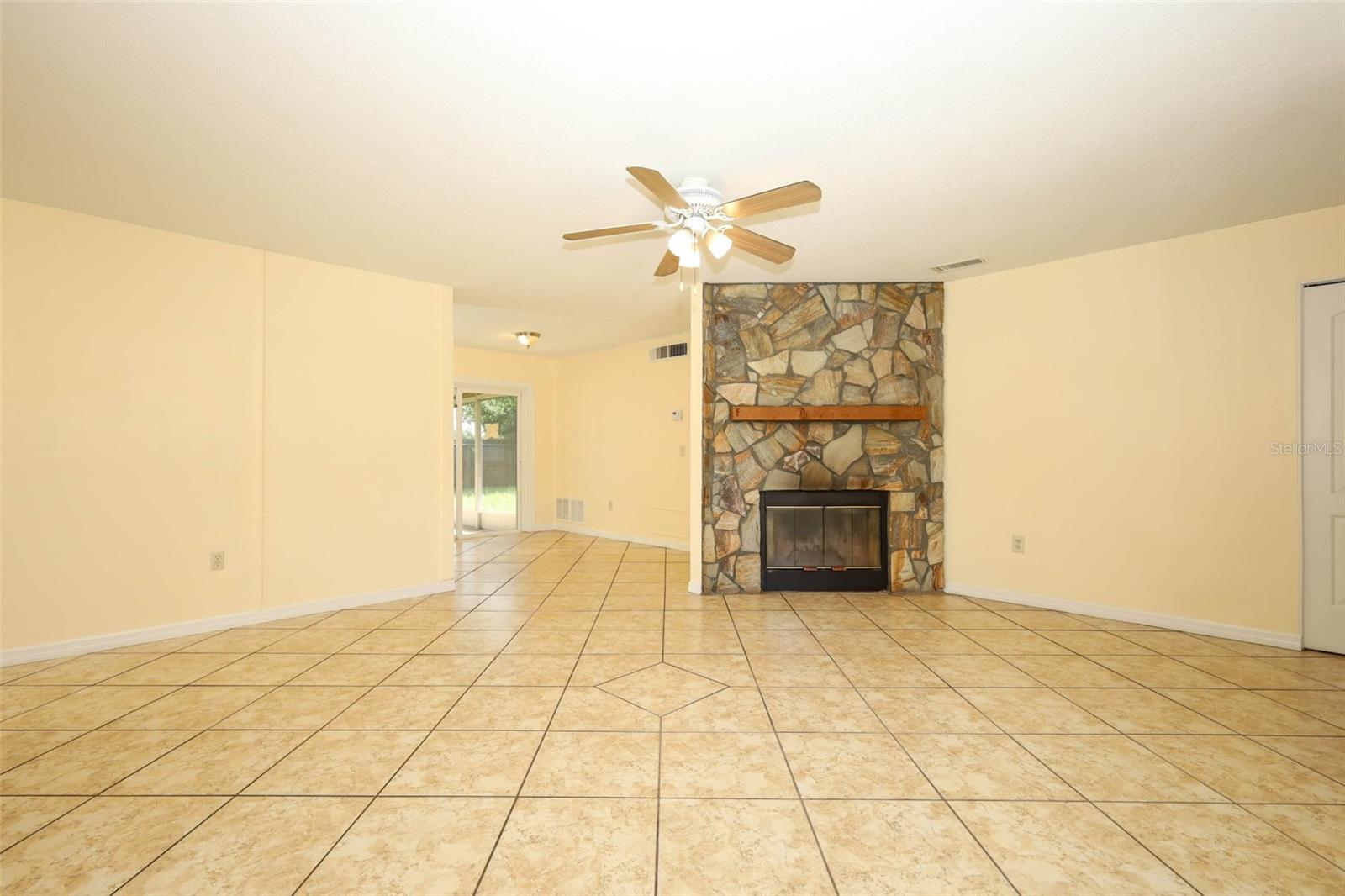 WEATHERSFIELD 2ND ADD - Residential