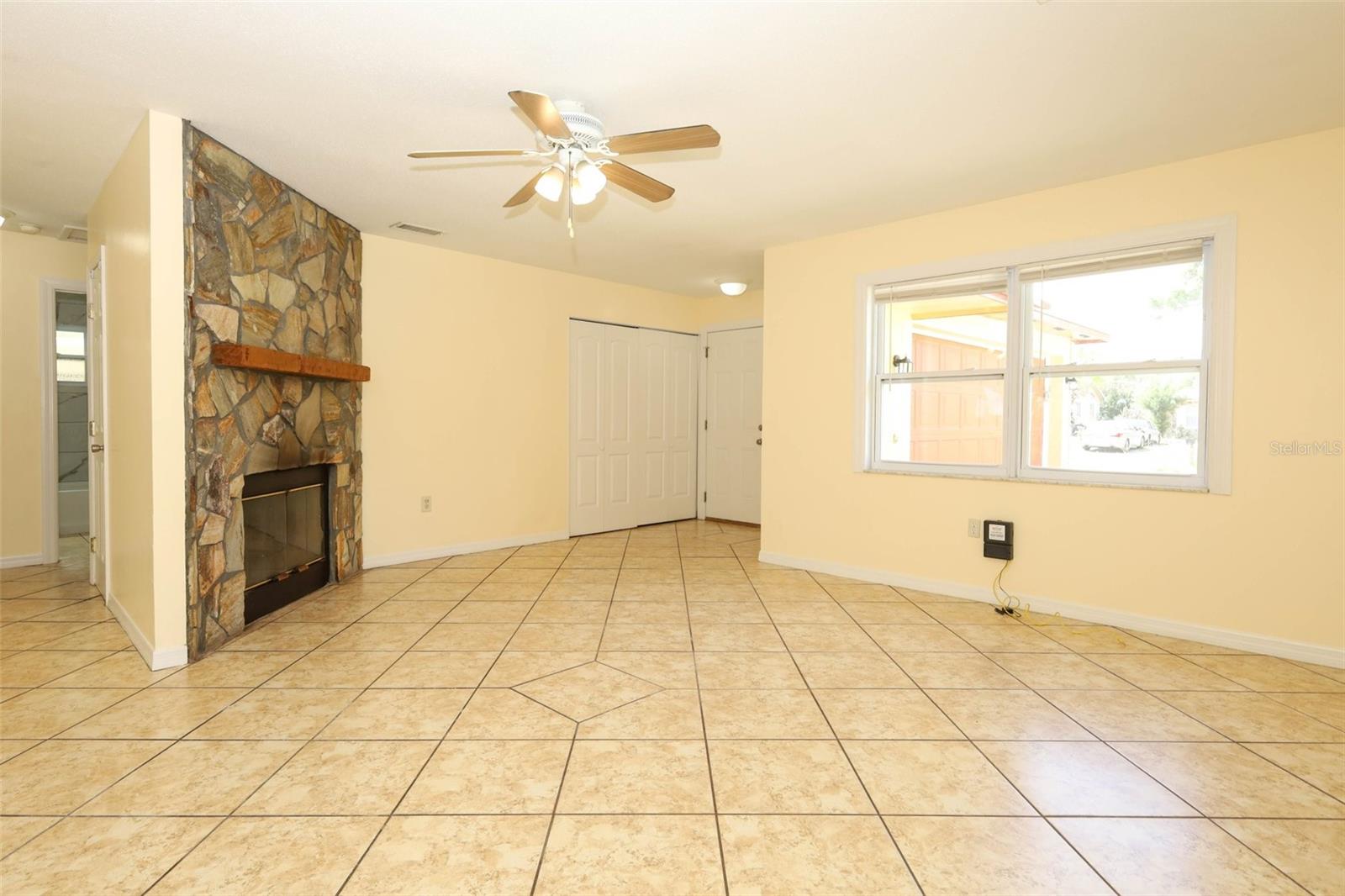 WEATHERSFIELD 2ND ADD - Residential