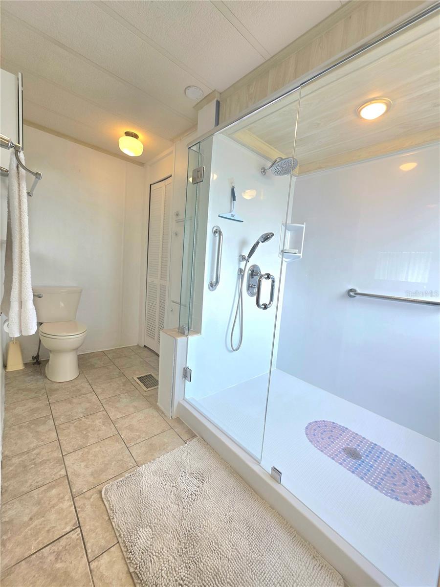 LAKE BETMAR ESTATES UNIT 7 - Residential