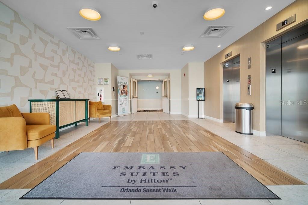 SUNSET WALK HOTEL CONDO PH 2-5 - Residential