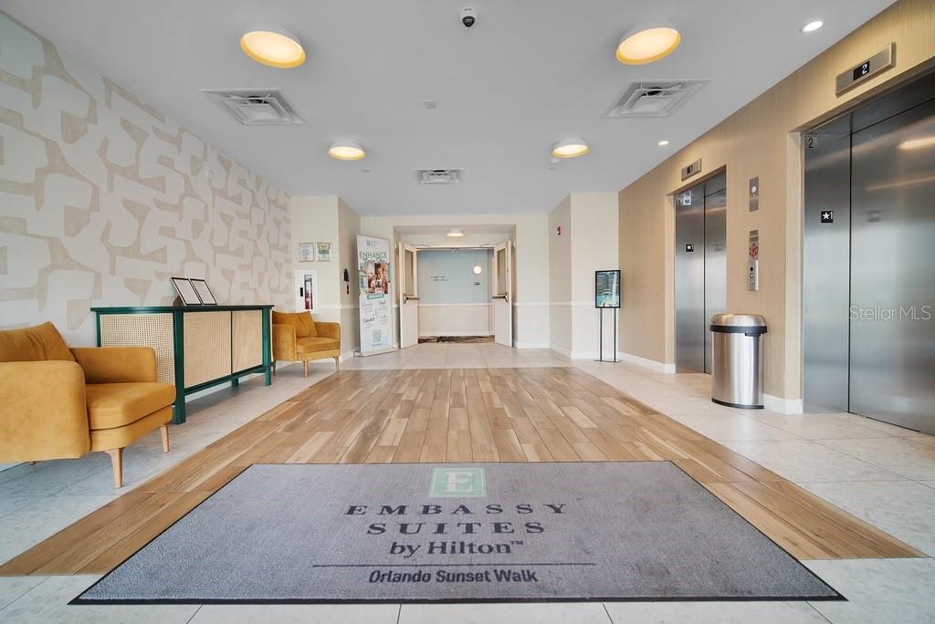 SUNSET WALK HOTEL CONDO PH 2-5 - Residential
