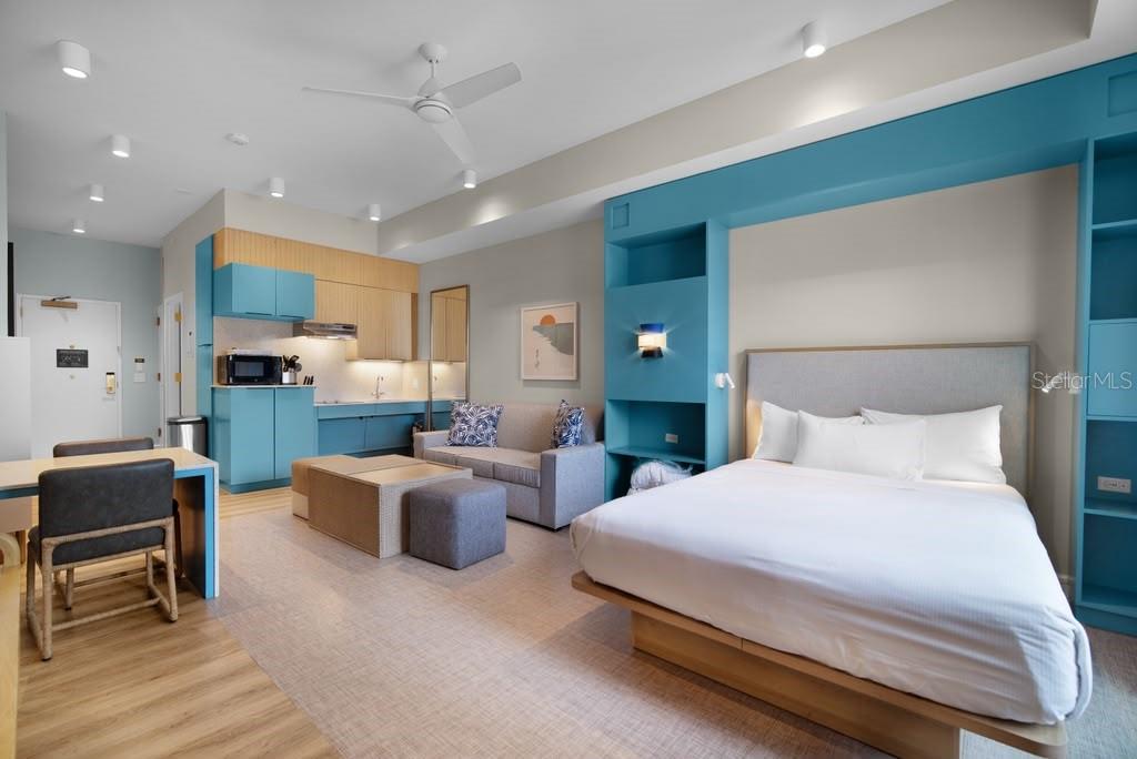 SUNSET WALK HOTEL CONDO PH 2-5 - Residential