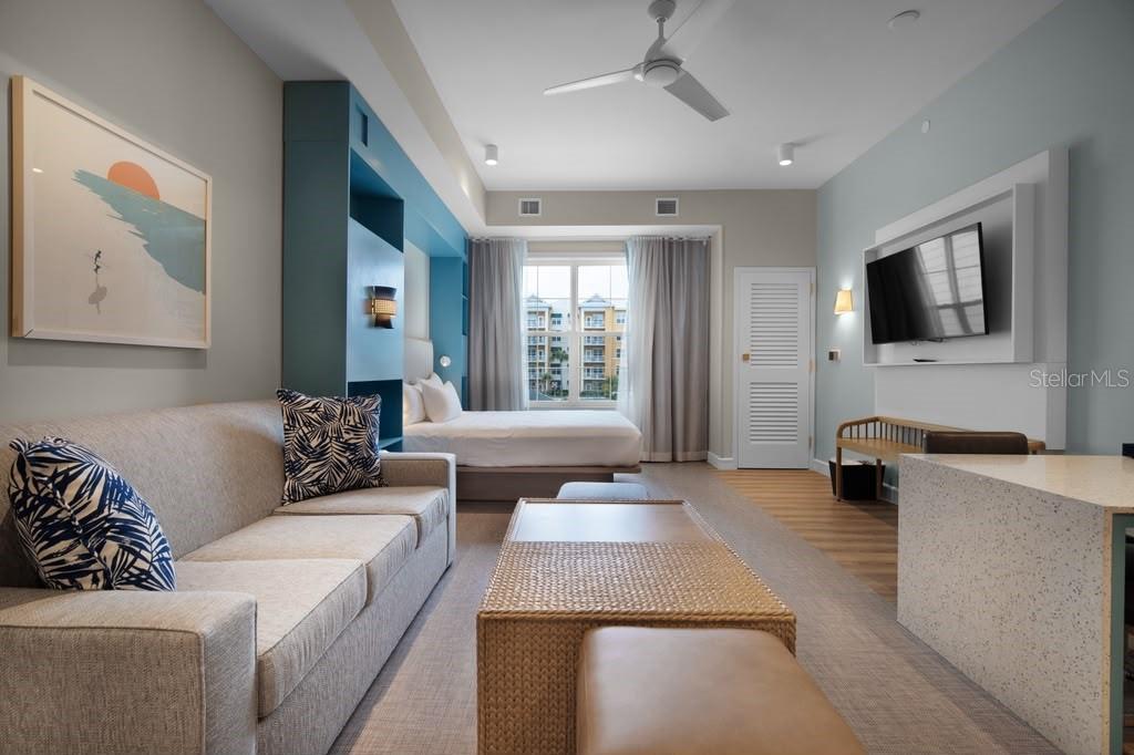 SUNSET WALK HOTEL CONDO PH 2-5 - Residential