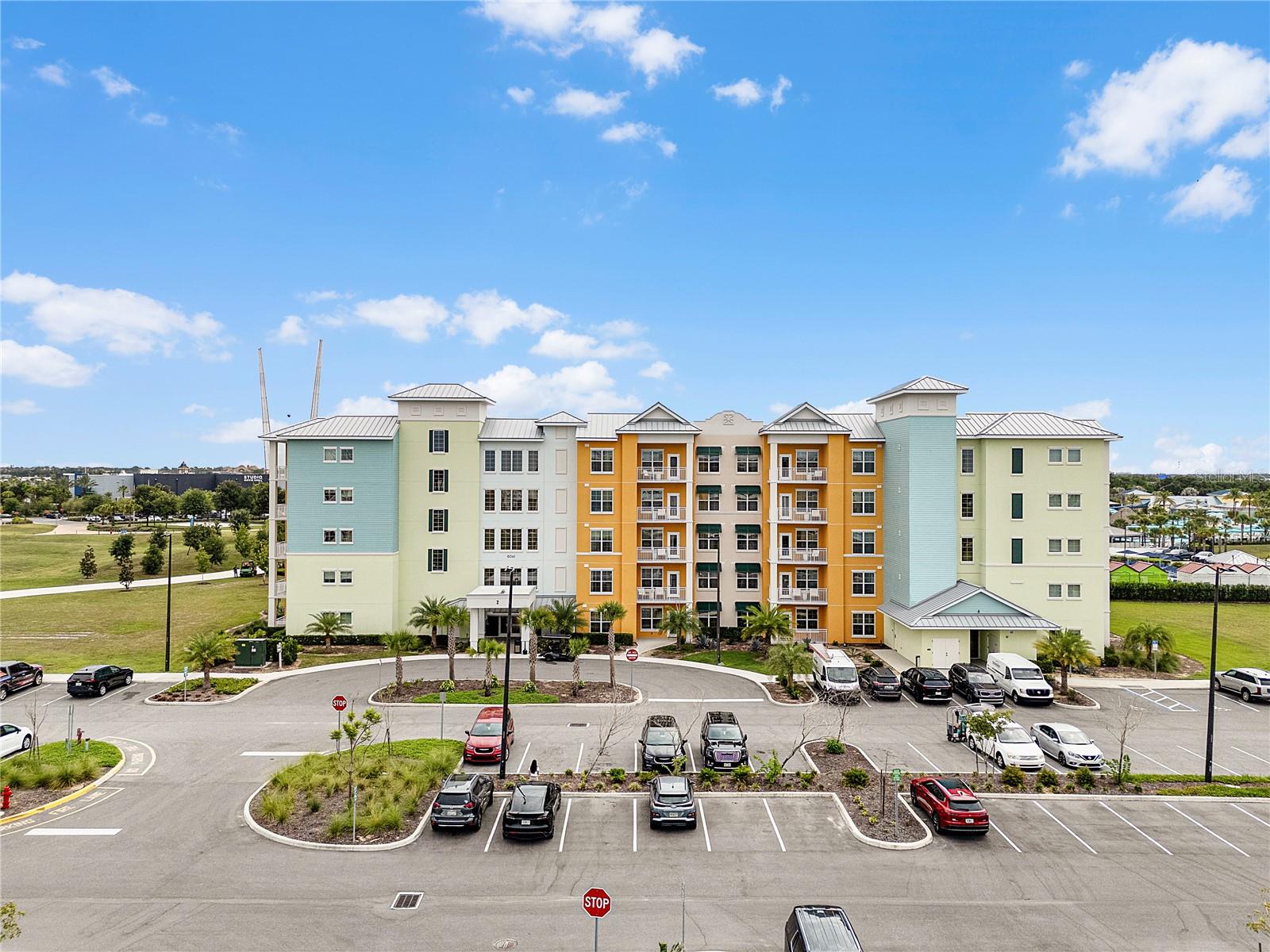 SUNSET WALK HOTEL CONDO PH 2-5 - Residential