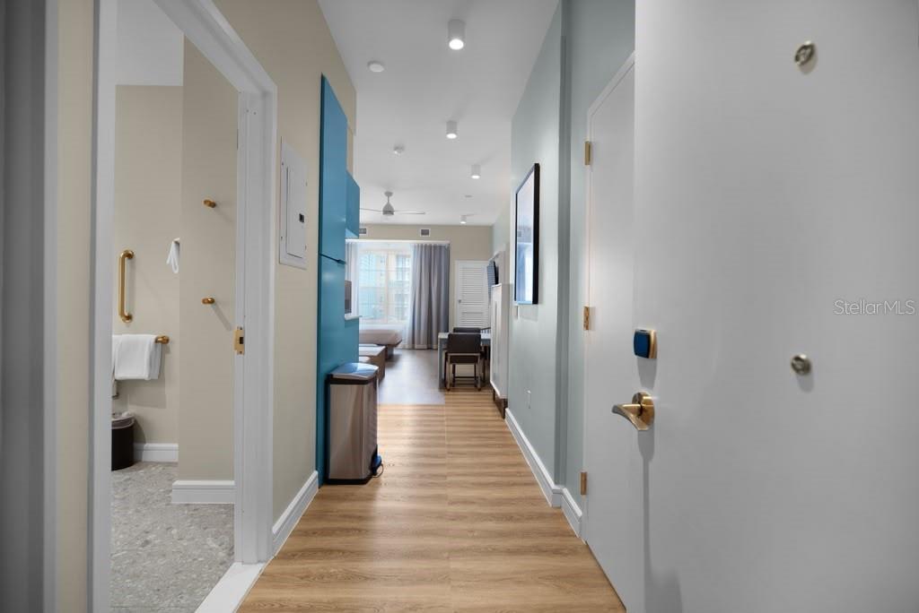 SUNSET WALK HOTEL CONDO PH 2-5 - Residential