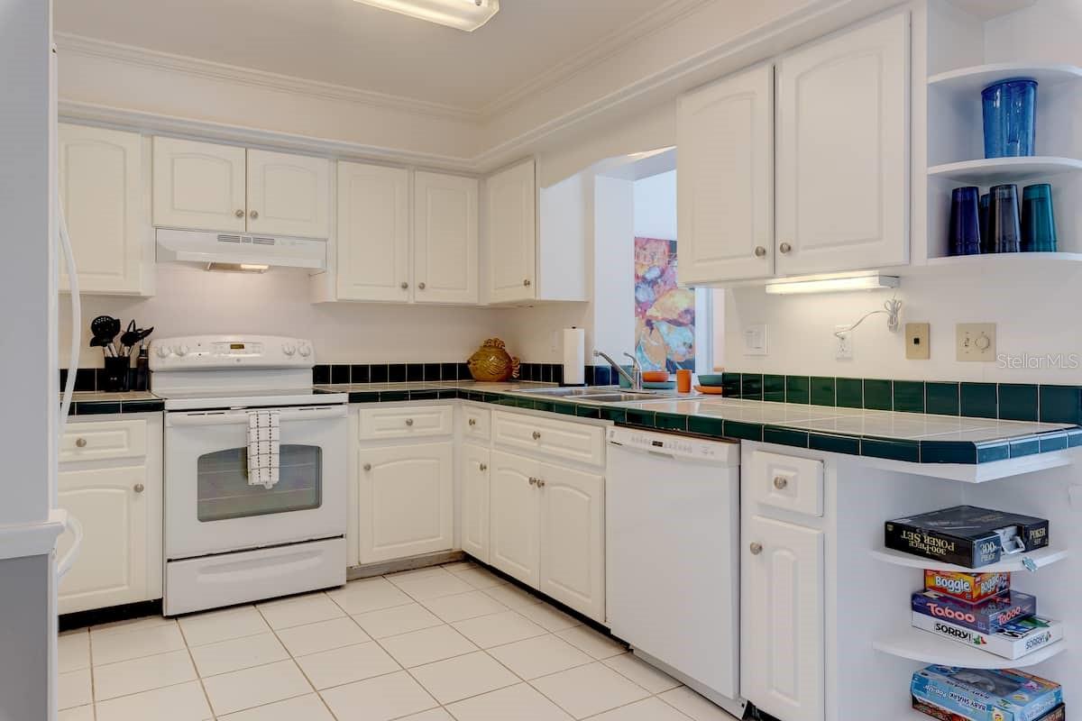 ROTONDA WEST OAKLAND HILLS - Residential Lease