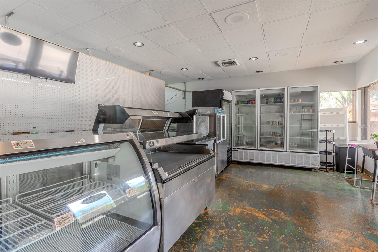 NORTH LAKELAND - Commercial Sale