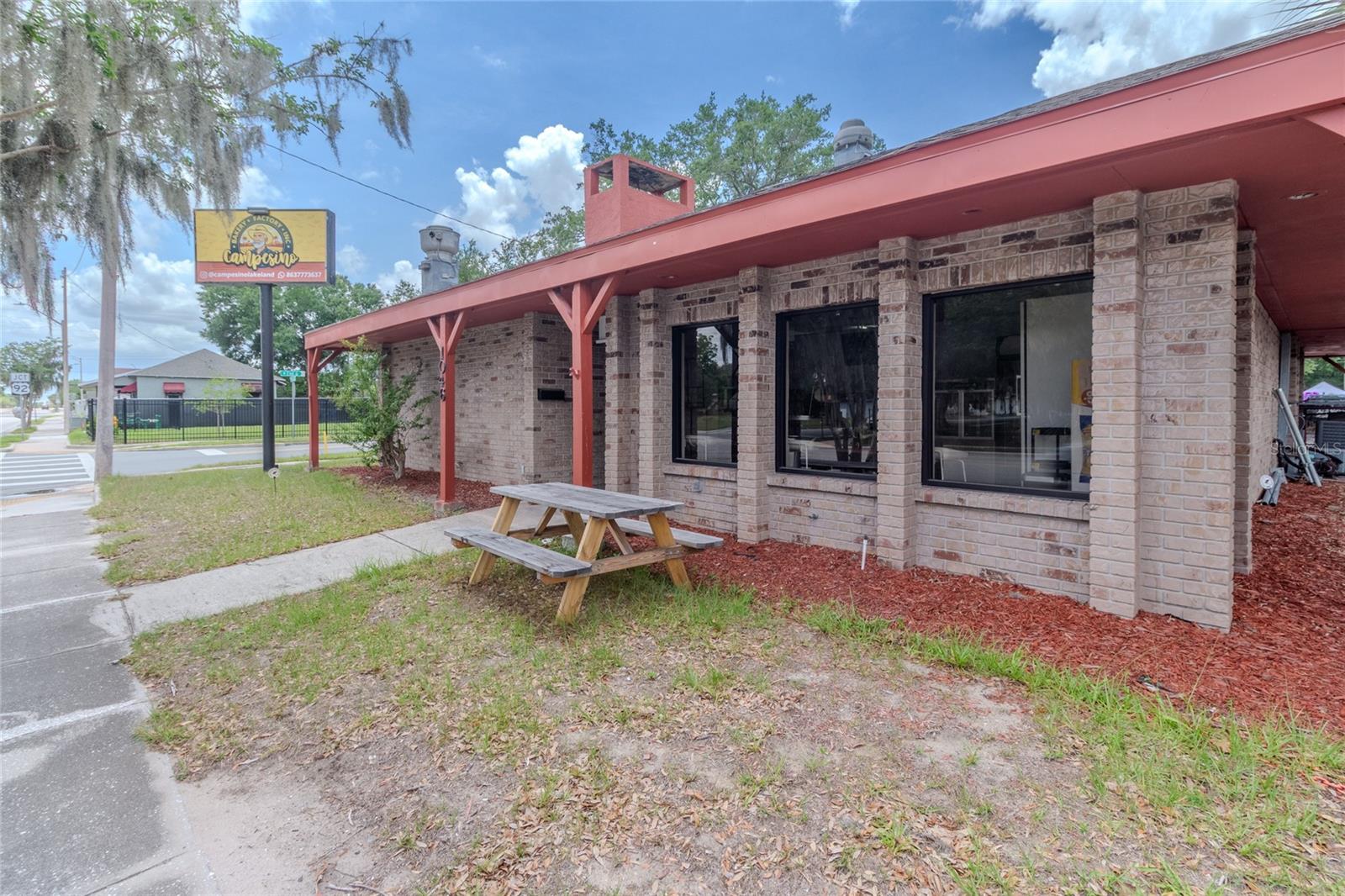 NORTH LAKELAND - Commercial Sale