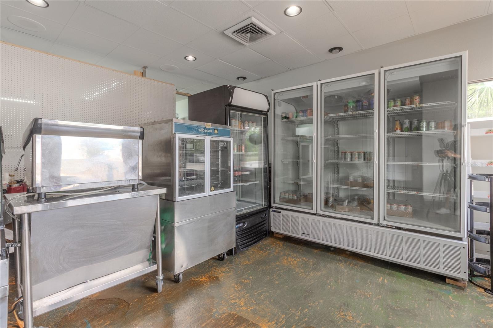 NORTH LAKELAND - Commercial Sale