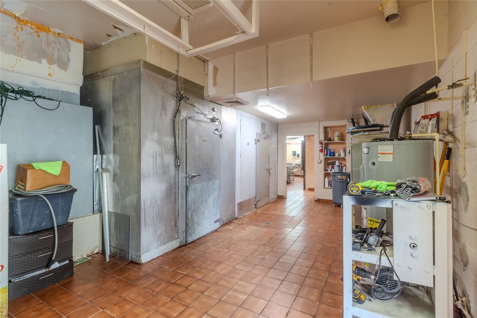 NORTH LAKELAND - Commercial Sale