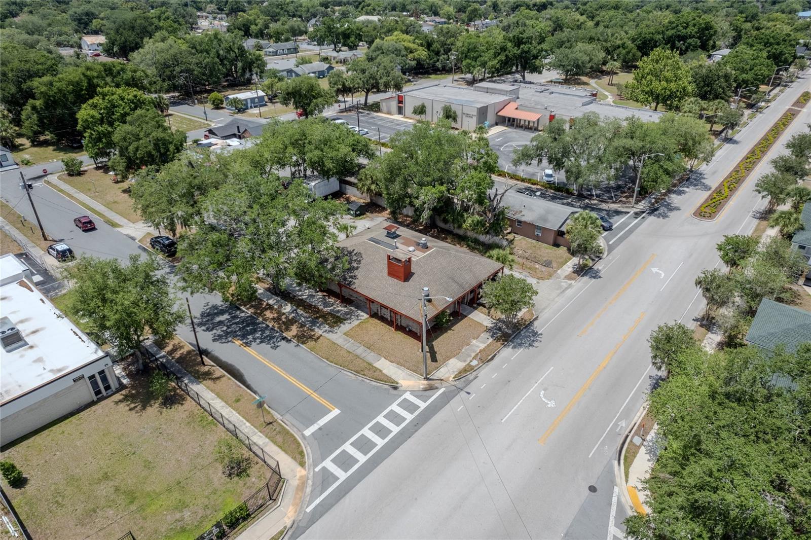 NORTH LAKELAND - Commercial Sale