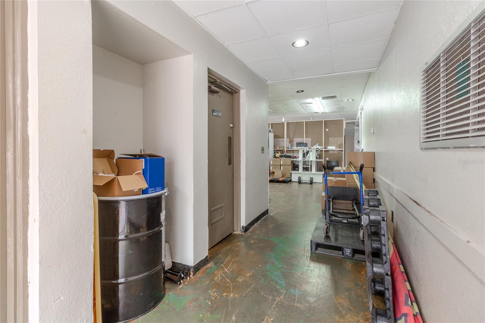 NORTH LAKELAND - Commercial Sale