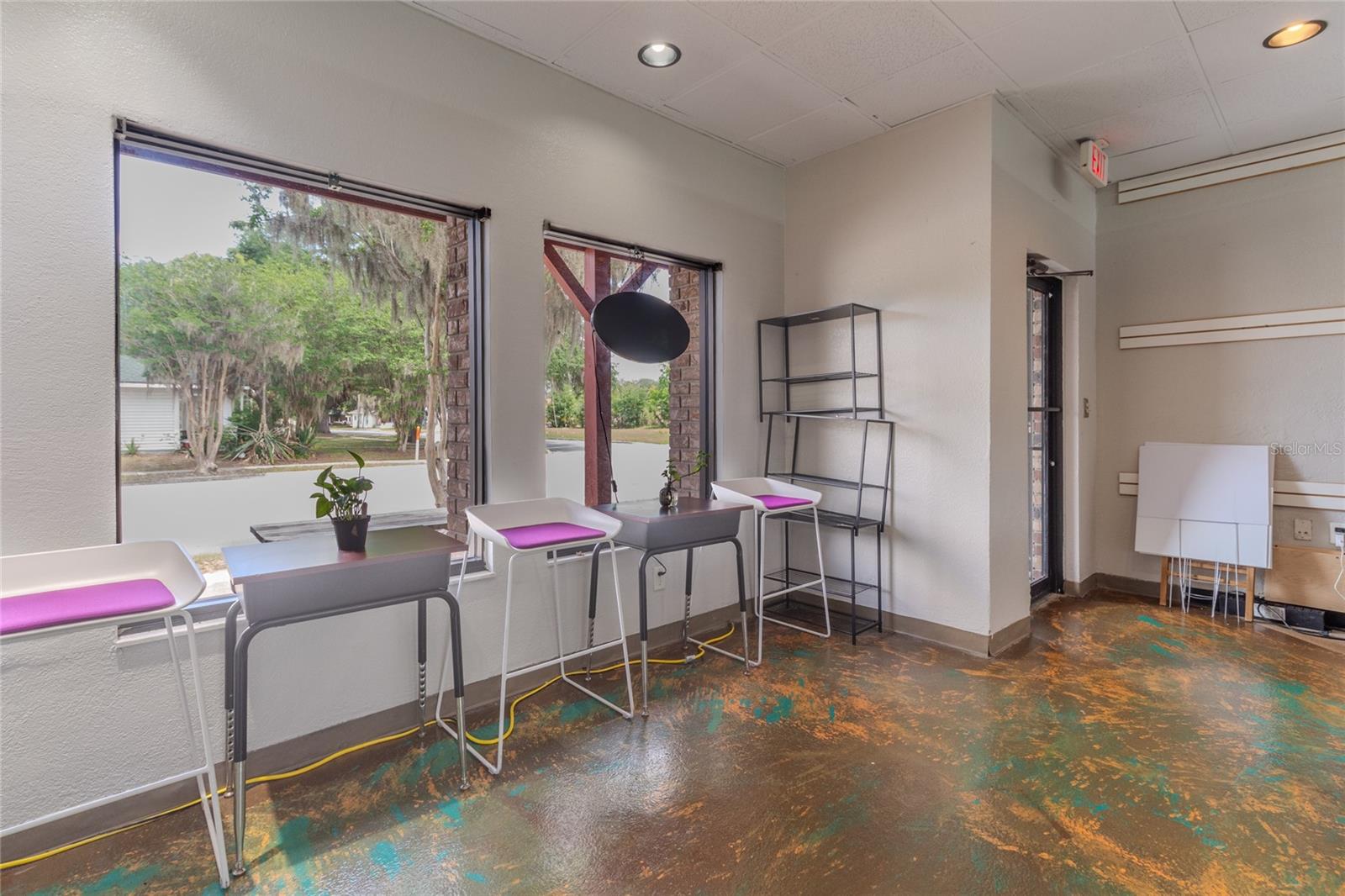 NORTH LAKELAND - Commercial Sale